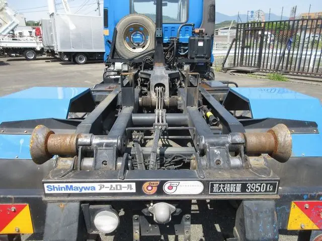 いすゞ フォワード TKG-FRR90S2(2WD)の写真17