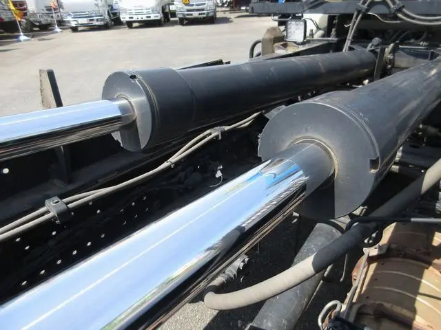 いすゞ フォワード TKG-FRR90S2(2WD)の写真21