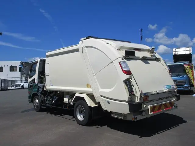 三菱 ファイター 2KG-FK71F(2WD)の写真8