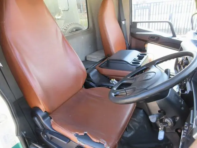 三菱 ファイター 2KG-FK71F(2WD)の写真39