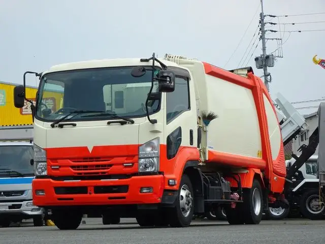 いすゞ フォワード TKG-FRR90S2(2WD)の写真1