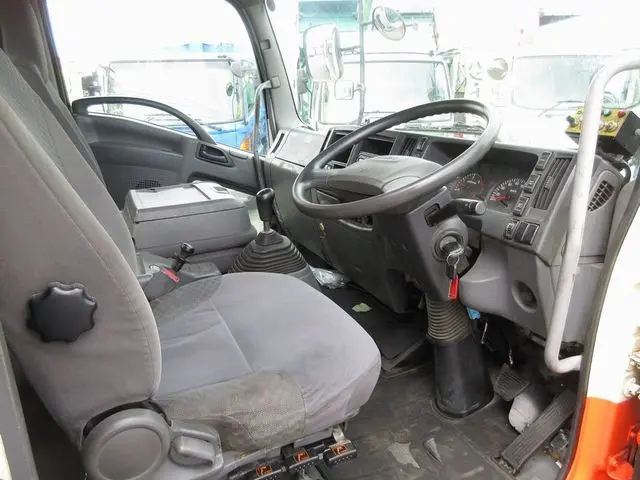 いすゞ フォワード TKG-FRR90S2(2WD)の写真35