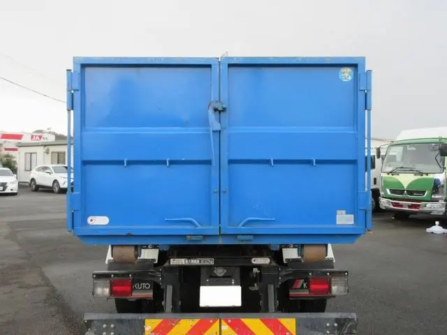 いすゞ フォワード 2RG-FRR90S2(2WD)の写真8