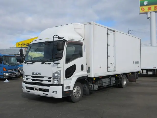 いすゞ フォワード TKG-FRR90T2(2WD)の写真6