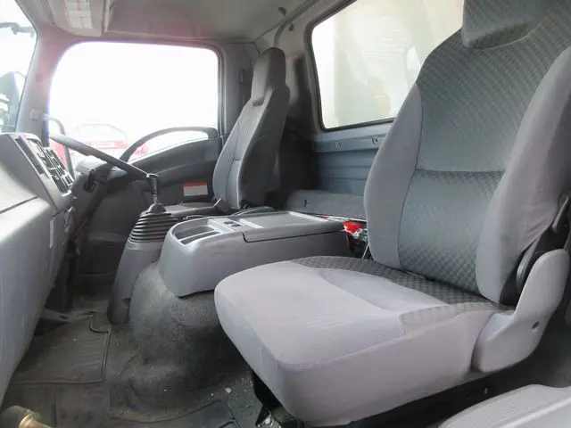 いすゞ フォワード TKG-FRR90T2(2WD)の写真33