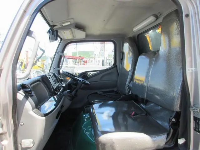 三菱 キャンター TPG-FBA20(2WD)の写真34