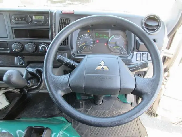 三菱 キャンター TPG-FBA20(2WD)の写真36