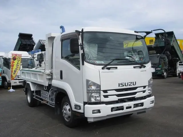 いすゞ フォワード 2RG-FRR90S2(2WD)の写真3