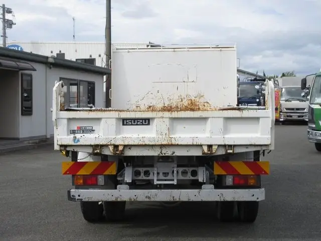 いすゞ フォワード 2RG-FRR90S2(2WD)の写真8