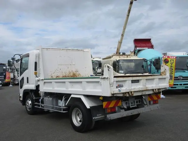 いすゞ フォワード 2RG-FRR90S2(2WD)の写真9