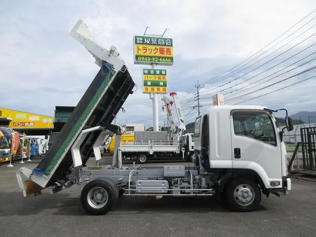 いすゞ フォワード 2RG-FRR90S2(2WD)の写真16