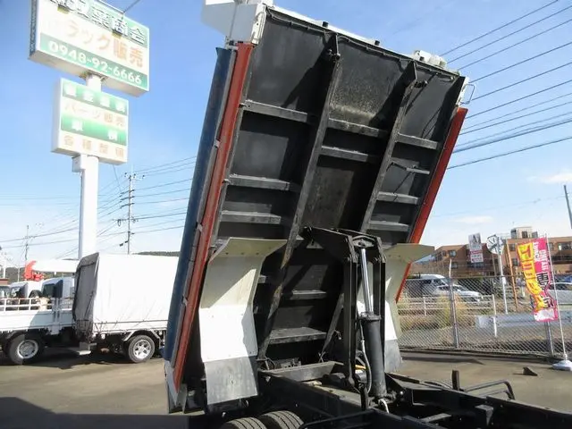 いすゞ フォワード 2PG-FRR90S1(2WD)の写真27