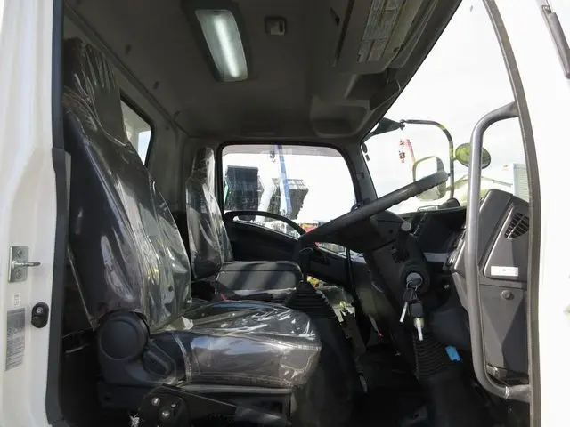 いすゞ フォワード 2PG-FRR90S1(2WD)の写真38