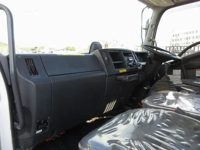 いすゞ フォワード 2PG-FRR90S1(2WD)の写真42