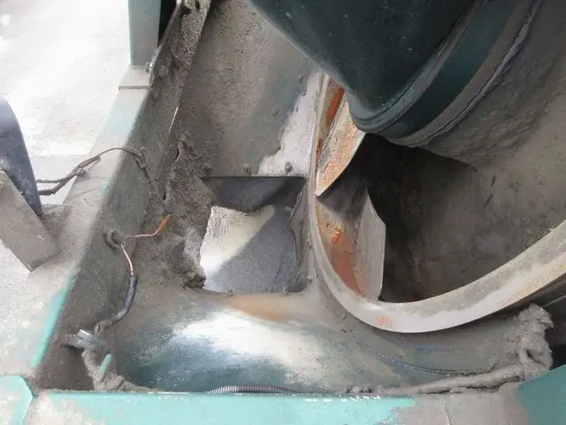 いすゞ フォワード 2PG-FRR90S1(2WD)の写真26