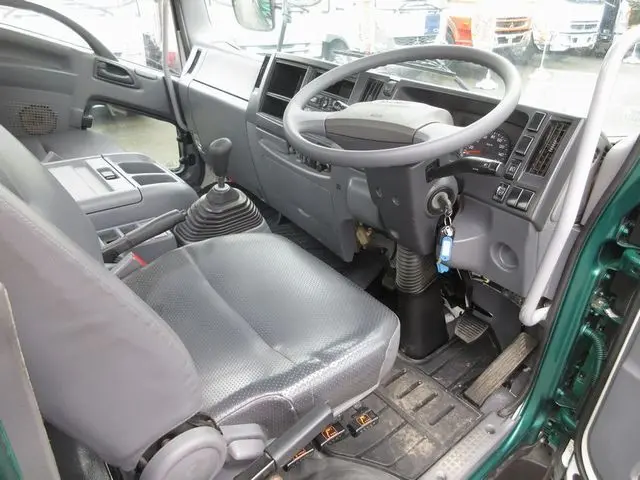 いすゞ フォワード 2PG-FRR90S1(2WD)の写真42