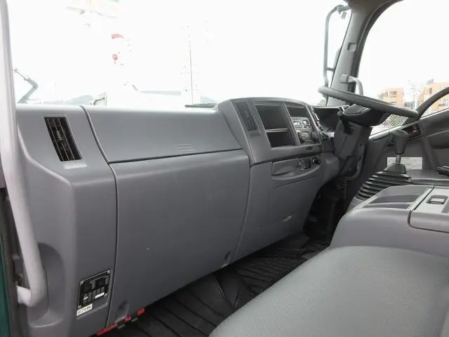 いすゞ フォワード 2PG-FRR90S1(2WD)の写真43