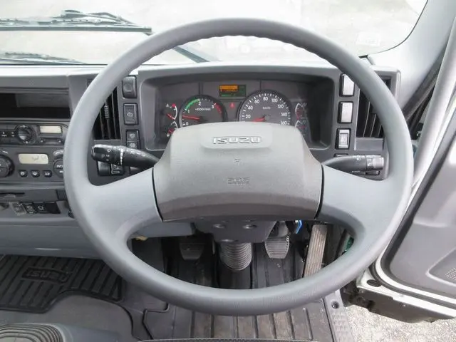 いすゞ フォワード 2PG-FRR90S1(2WD)の写真45