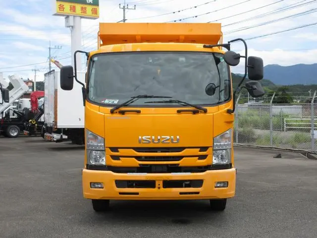 いすゞ フォワード 2RG-FRR90S2(2WD)の写真4