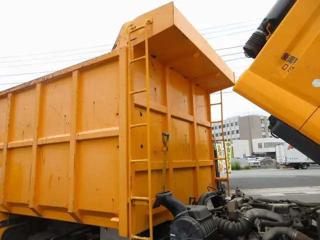 いすゞ フォワード 2RG-FRR90S2(2WD)の写真17