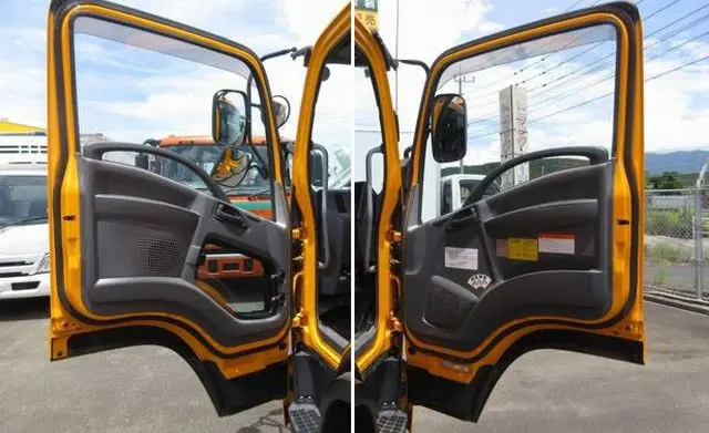 いすゞ フォワード 2RG-FRR90S2(2WD)の写真33