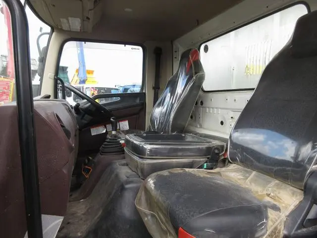 日野 レンジャー 2KG-FC2ABA(2WD)の写真40