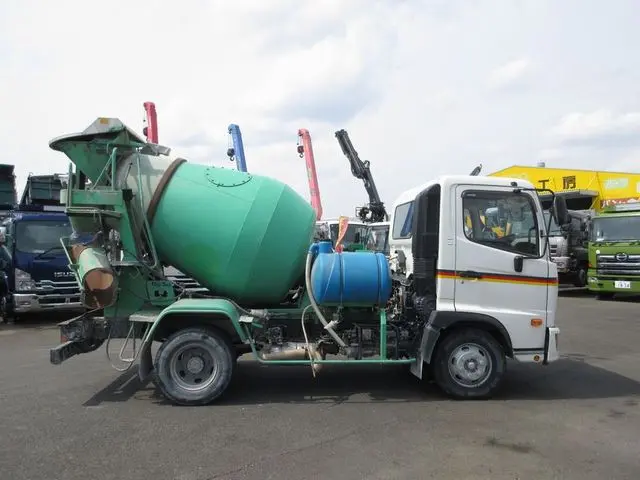 日野 レンジャー 2KG-FC2ABA(2WD)の写真9