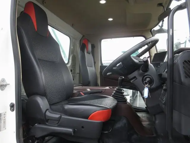 日野 レンジャー 2KG-FC2ABA(2WD)の写真37