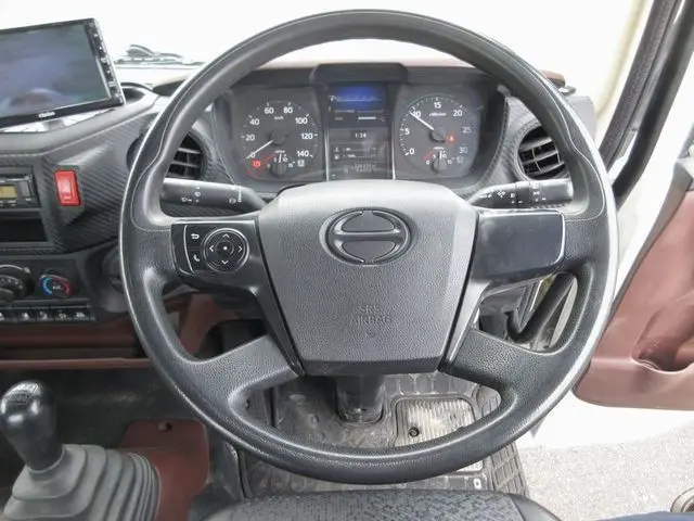 日野 レンジャー 2KG-FC2ABA(2WD)の写真42