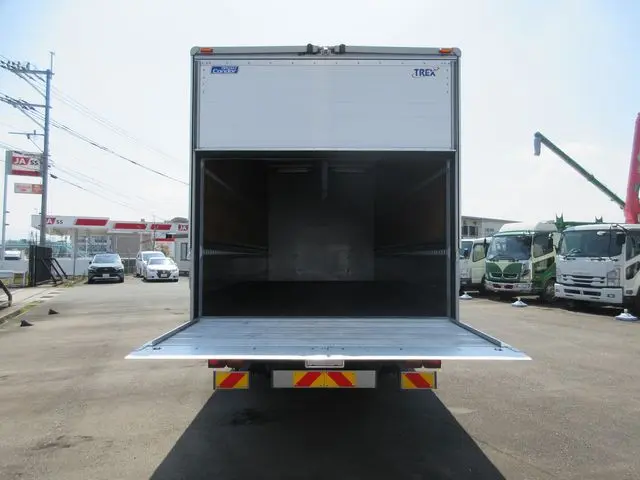 UD コンドル 2PG-BRR90T2(2WD)の写真10