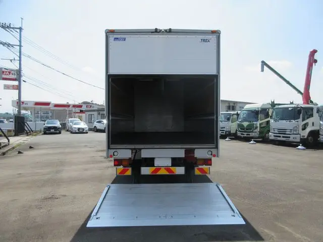 UD コンドル 2PG-BRR90T2(2WD)の写真11
