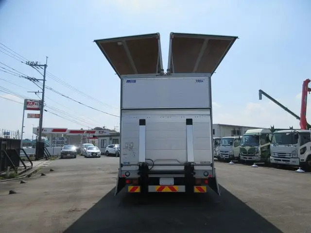 UD コンドル 2PG-BRR90T2(2WD)の写真19
