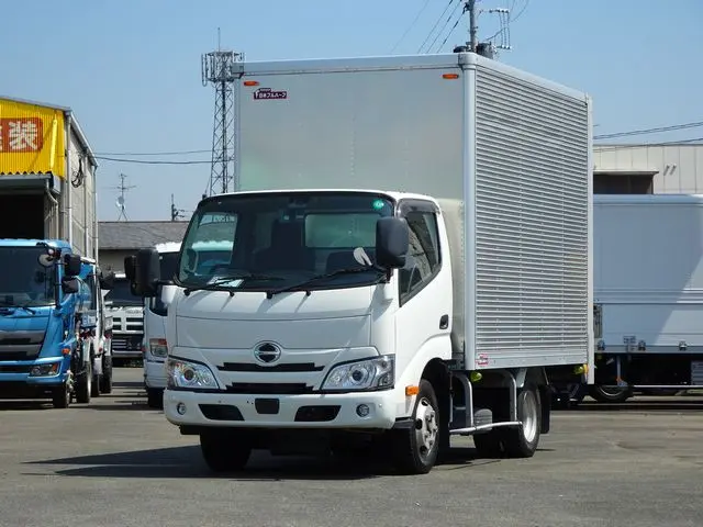 日野 デュトロ 2RG-XZC605M(2WD)の写真1