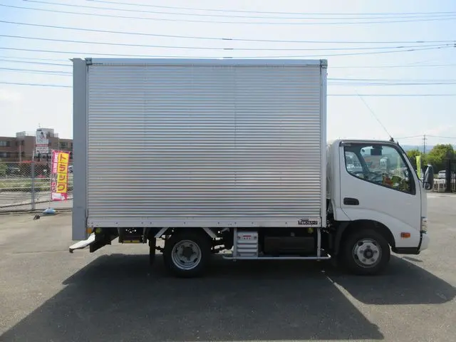 日野 デュトロ 2RG-XZC605M(2WD)の写真9