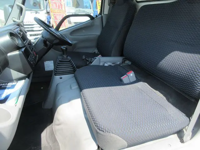 日野 デュトロ 2RG-XZC605M(2WD)の写真27