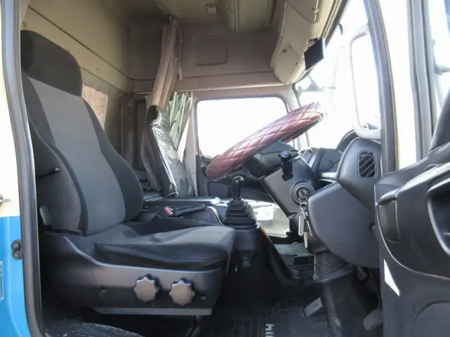 日野 レンジャー TPG-FD7JLAA(2WD)の写真40