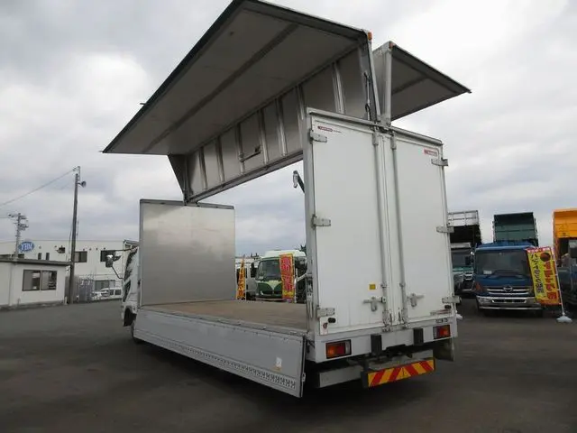 三菱 ファイター 2KG-FK64F(2WD)の写真14