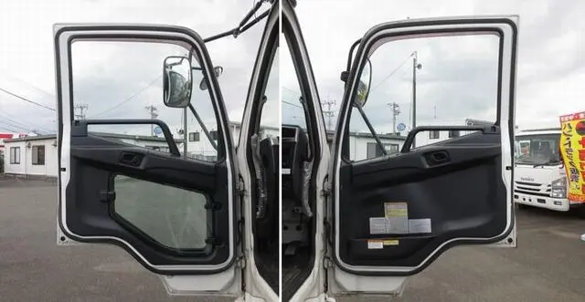 三菱 ファイター 2KG-FK64F(2WD)の写真32