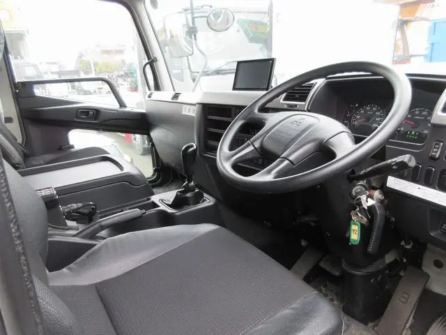 三菱 ファイター 2KG-FK64F(2WD)の写真35