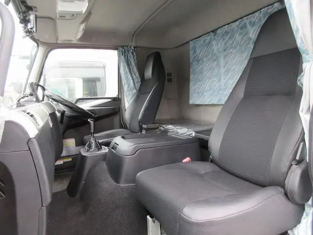 三菱 ファイター 2KG-FK64F(2WD)の写真38