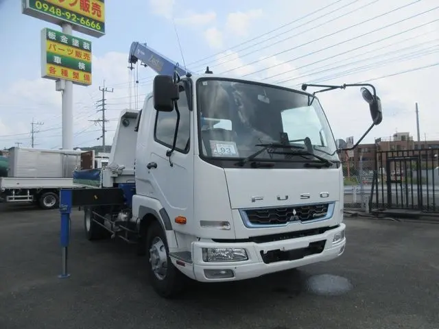 三菱 ファイター 2KG-FK62F(2WD)の写真6