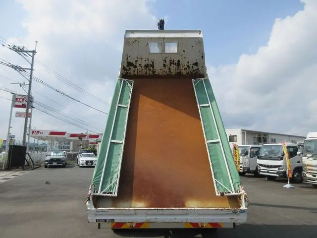 三菱 ファイター 2KG-FK62F(2WD)の写真15