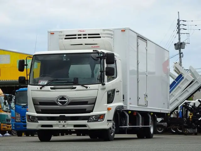 日野 レンジャー 2KG-FD2ABA(2WD)の写真1