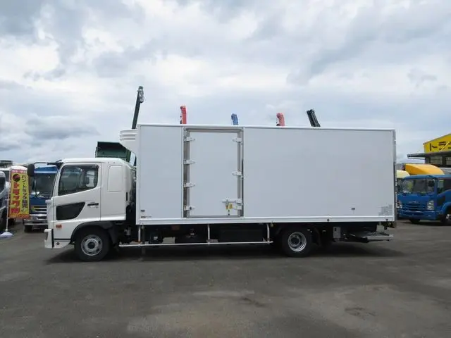 日野 レンジャー 2KG-FD2ABA(2WD)の写真7