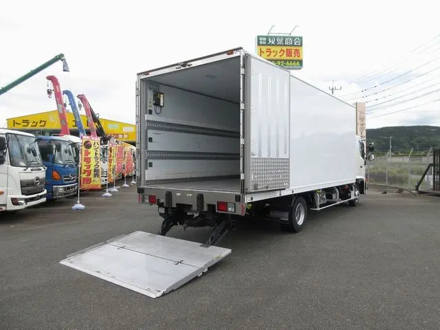 日野 レンジャー 2KG-FD2ABA(2WD)の写真9