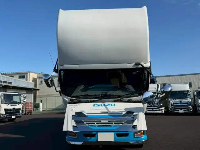 いすゞ ギガ 2PG-CYL77D(6x2)の写真34