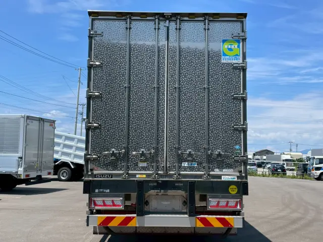 いすゞ ギガ 2KG-CYL77C(2WD)の写真5