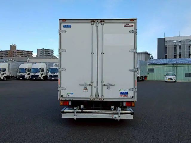 いすゞ エルフ 2RG-NPR88AN(2WD)の写真5