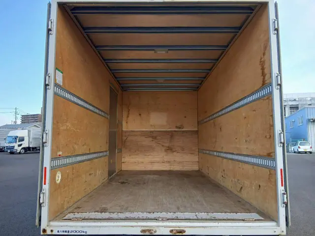 いすゞ エルフ 2RG-NPR88AN(2WD)の写真14