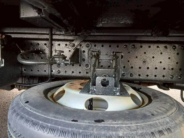 いすゞ エルフ 2RG-NPR88AN(2WD)の写真35